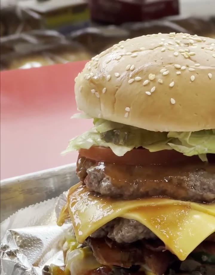 Five Guys (Field’s)